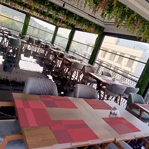 Venera-halal Otel Bakü