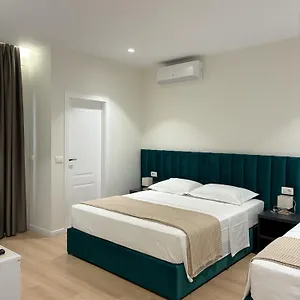  Inn Clinton